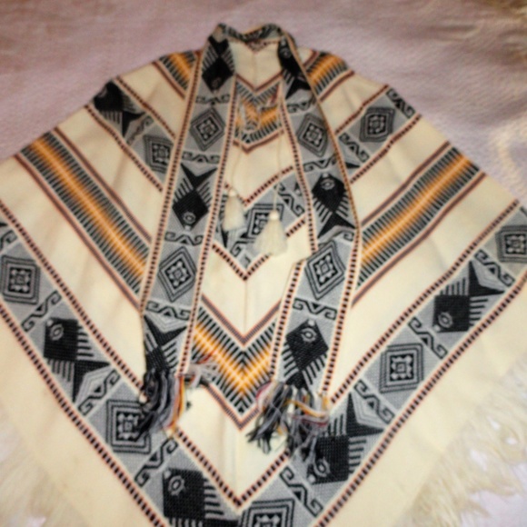 SOLD!! Vintage Poncho Fringe Southwest Fish Pisces - Picture 2 of 8